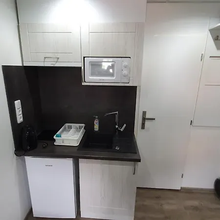 Small Denisa Business Apartmán *